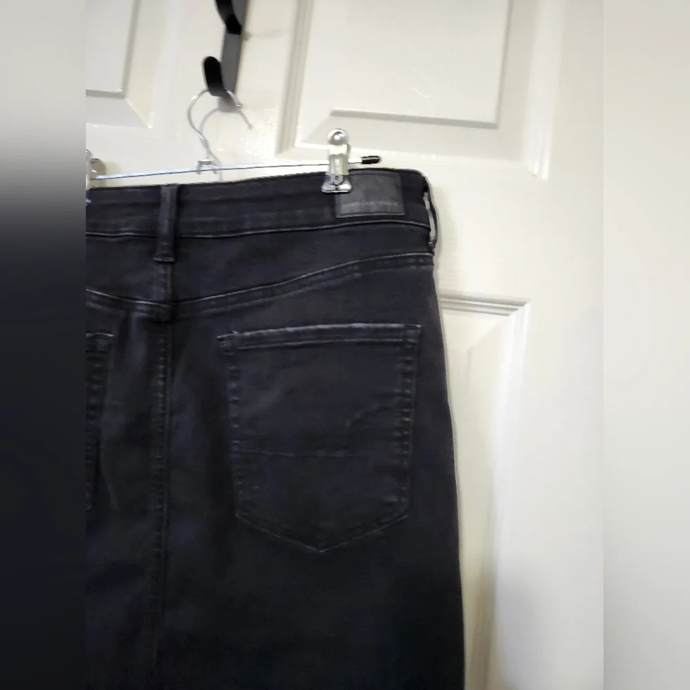 American Eagle Distressed Black Denim Mini Skirt 12 Reg